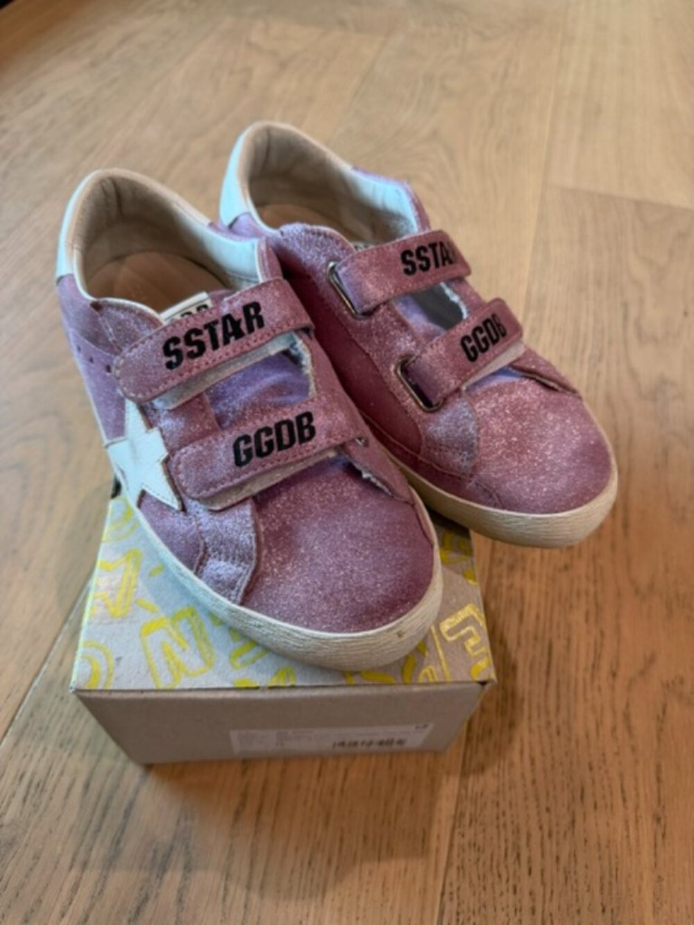 Golden Goose Little Kid Young Old School Size 34 Pink